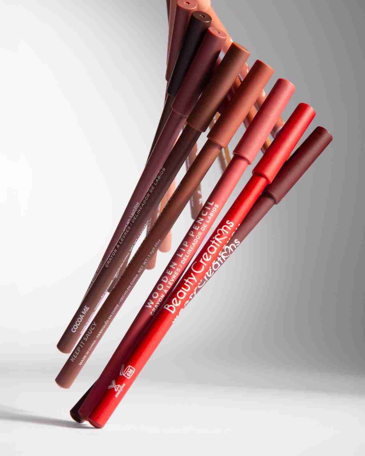WOODEN LIP PENCIL PORTADA SUPERNATURALHN WOODEN LIP PENCIL - Imagen 1