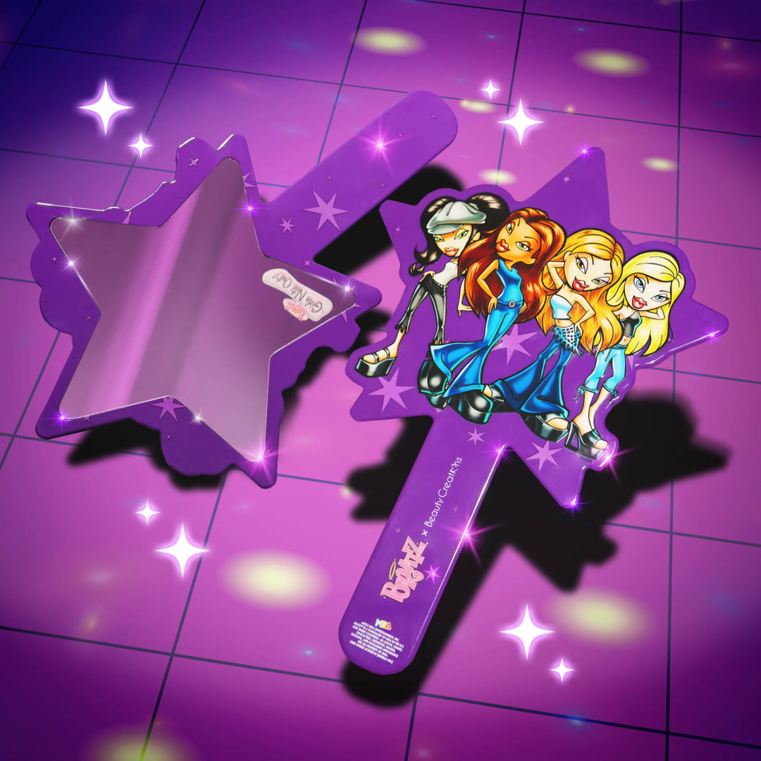 BRATZ X BEAUTY CREATIONS LOOKIN' GOOD HANDHELD MIRROR 001 SUPERNATURALHN BRATZ X BEAUTY CREATIONS LOOKIN' GOOD HANDHELD MIRROR - Imagen 1